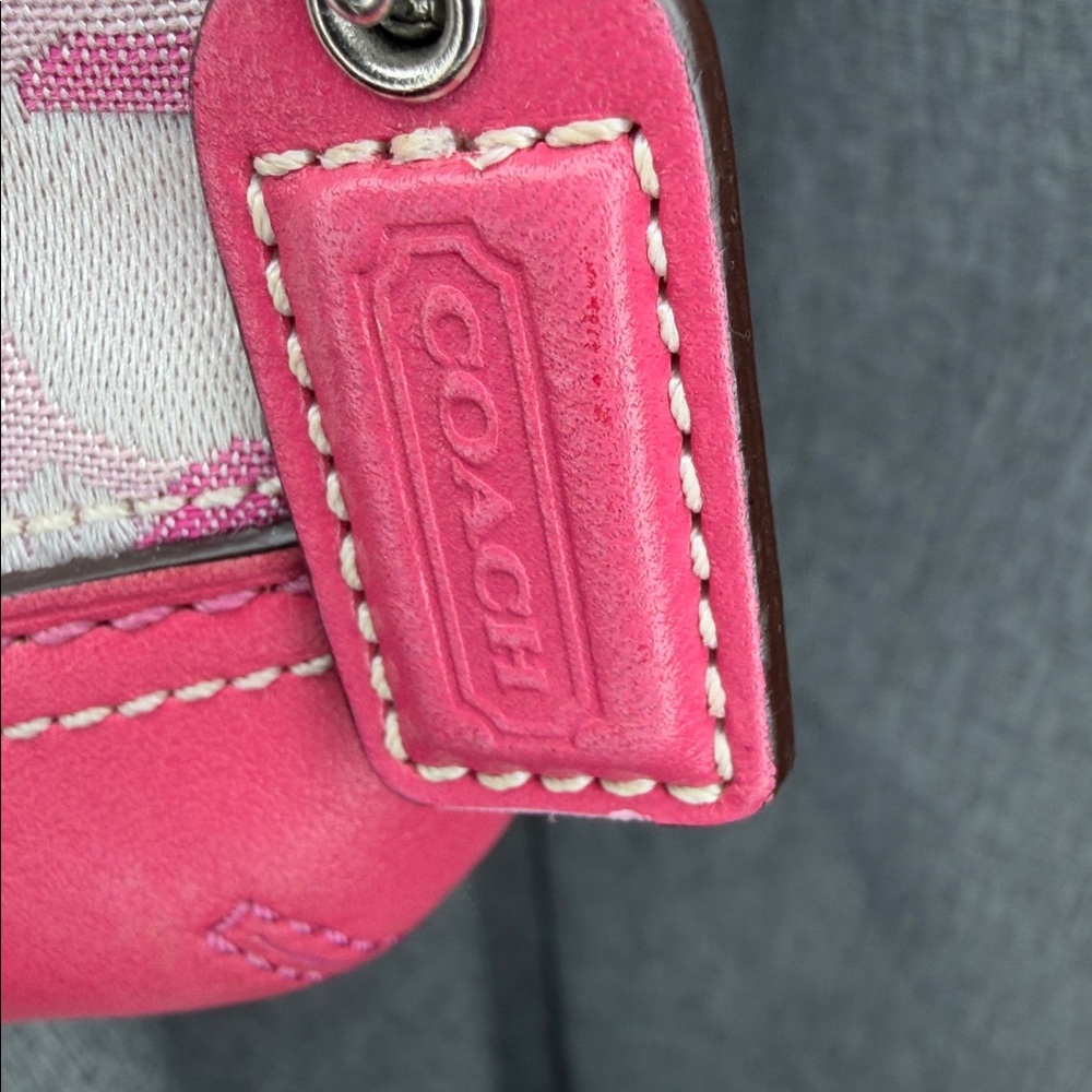 Coach NWOT clutch/wristlet, pink, leather, trim, and handle, pink hang tag - Picture 3 of 7